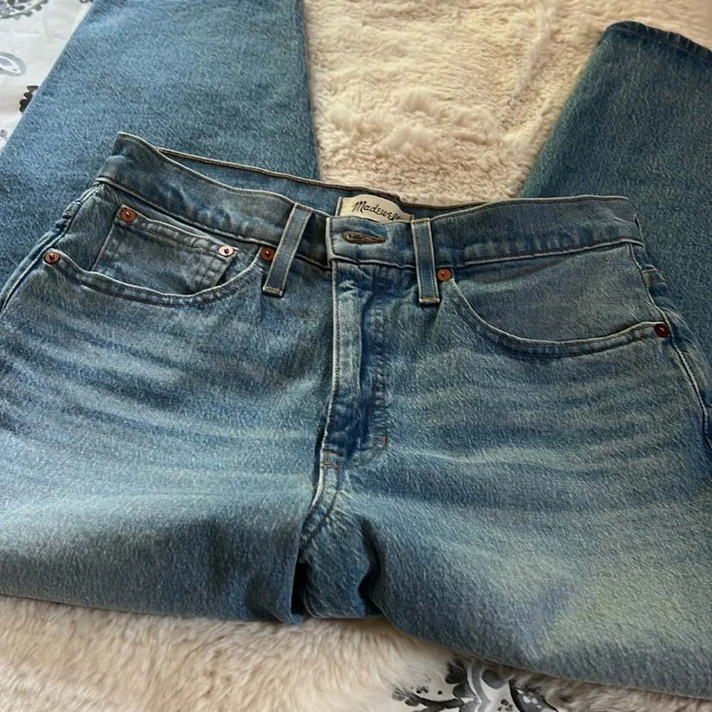 Madewell Light Blue Ankle Crop Jeans - Picture 2 of 9